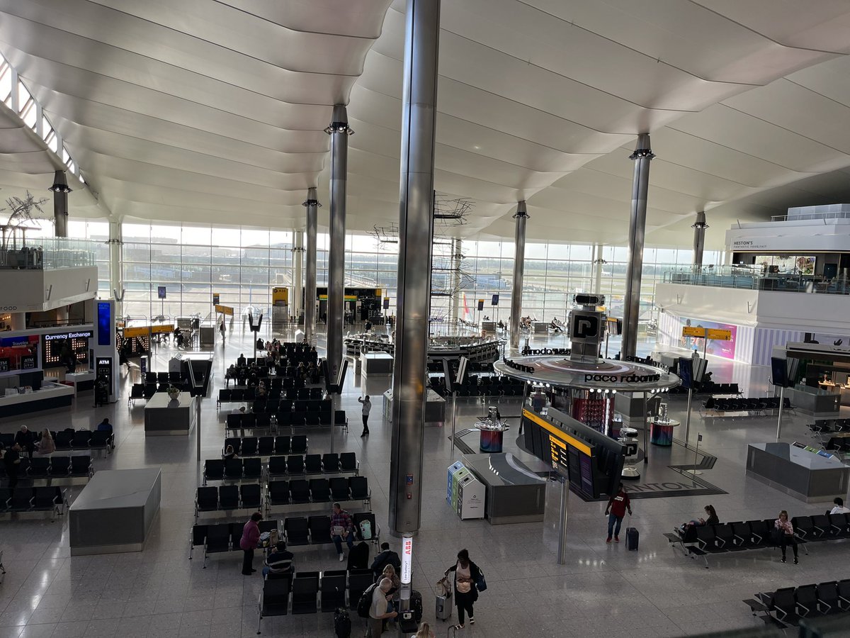 marco4gione's tweet photo. Sunday morning at @HeathrowAirport #QueensTerminal heading for Geneva to represent @IOExport members at @wto #MC12 https://t.co/t1Tr7b1s19