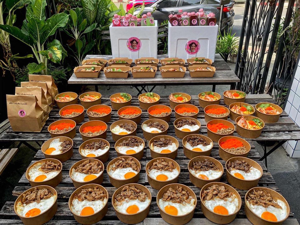 mintranchclub's tweet image. Food Support @mintt_r ส่งกำลังใจไปให้ถึงกองถ่าย #ดุจอัปสร #ดวงใจเทวพรหม ขอให้เป็นวันเริ่มต้นที่ดี และผ่านไปได้อย่างราบรื่นนะคะ ✌🏻💗
.
❤️ ขอขอบคุณพี่กุ้งนางมากๆเลยนะคะ🙏🏻

#mintranch #mintranchrawee 
#mintranchclub #มิ้นท์รัญชน์รวี