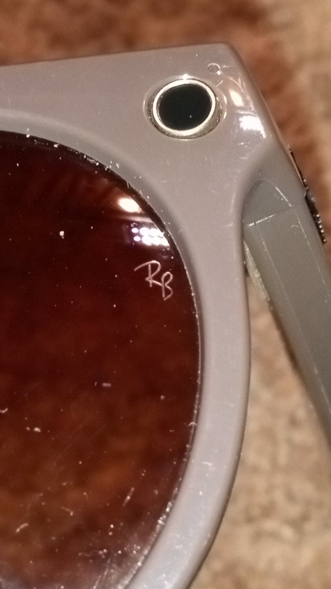 cheezysteve's tweet photo. Anyone want a $299 pair of rayban sunglasses for $7 https://t.co/wqQAfIkL27