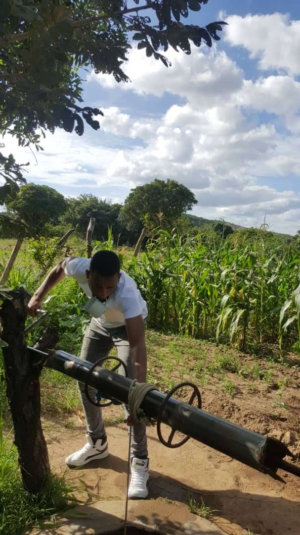 rongwinyai's tweet photo. A little throw back to 2020, pre covid ndiri paruzevha zvangu 
#Chihwa
#Mrewa https://t.co/MgVz2ugSjh
