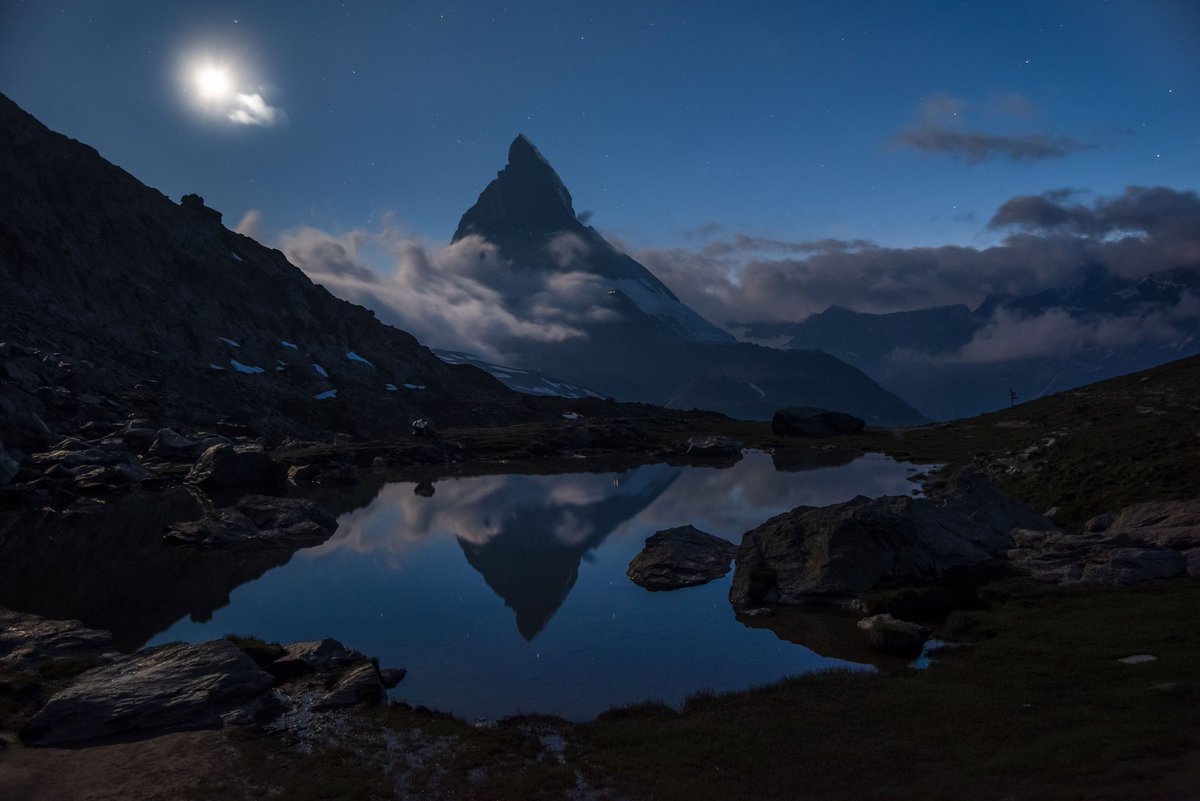 Good morning ☀️

This collection named “Colors of the Mountain” consists of a total of 8 NFTs, each of 1/1 edition.

0.15 Eth
Collected: 2
On sale: 6

opensea.io/Haticeakgulpho…
#NFTCommunity #NFTGiveaway #nft