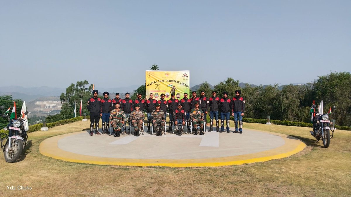 Whiteknight_IA's tweet photo. #VeerSmritiYatra
#WhiteKnight50
#WhiteKnightRiders during their initial phase of the journey traversed through rough spines of Himalayas and laid wreath at #Palma. Bike Riders paid #homage to #bravehearts.
#TalesofValour
#WhiteKnight50
@NorthernComd_IA
@adgpi https://t.co/CXmoGghHGW