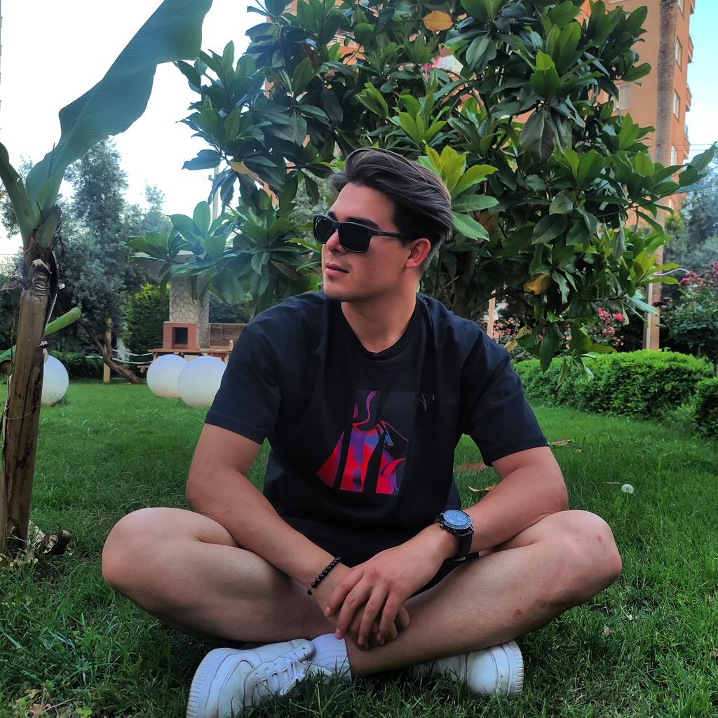 timurdogru33's tweet photo. #YeniProfilResmi https://t.co/Rk4ThE0wT2