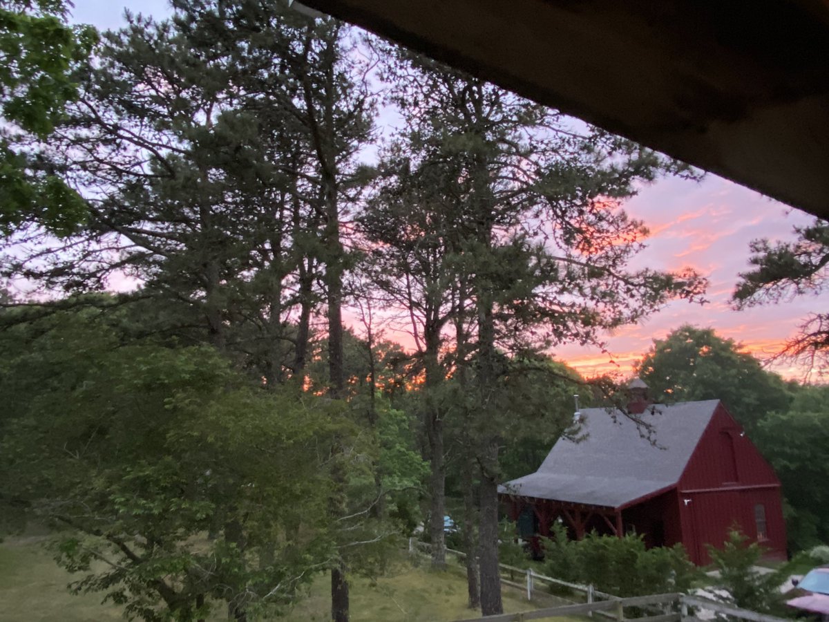 bythebeachRE's tweet photo. Doesn’t do it justice, but, pictures of tonight’s beautiful sunset from the barns hayloft. #fromthefarm #theridingrealtor #FarmLife #CapeCod #sunset #capecodlife #beauty #bestofcapecod #harwich #Massachusetts #coastalliving #realtorlife #farm #sunsetlover #NaturePhotography https://t.co/tXUnjthyyK