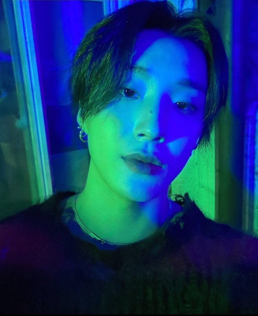 sameJONGUPgye's tweet photo. 🌌💚💙 @jongup_official https://t.co/gWUnySj9px
