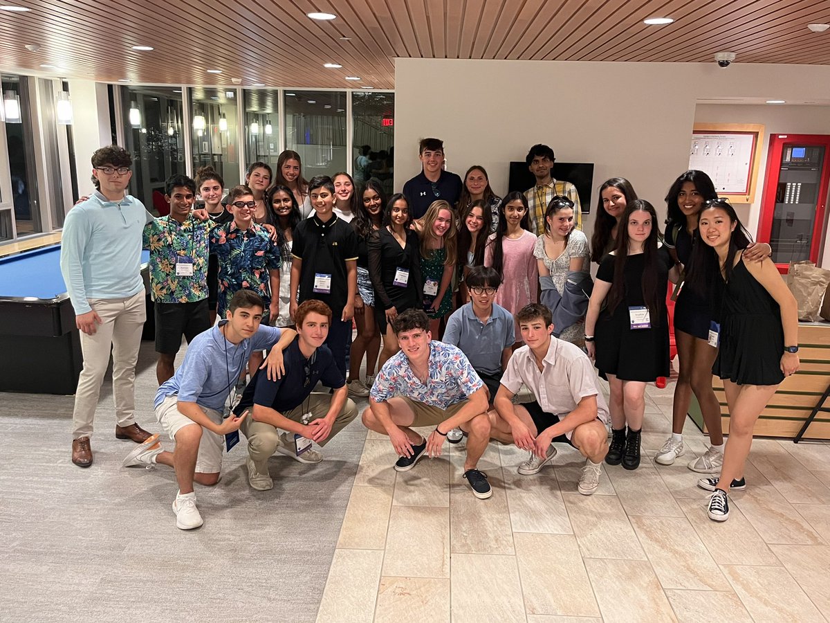 Carrelhasclass's tweet photo. What a trip! So proud to call these amazing students ours!! #mahwahconnects #fpsfamily @FPSPI https://t.co/PX0LOo2IJ0