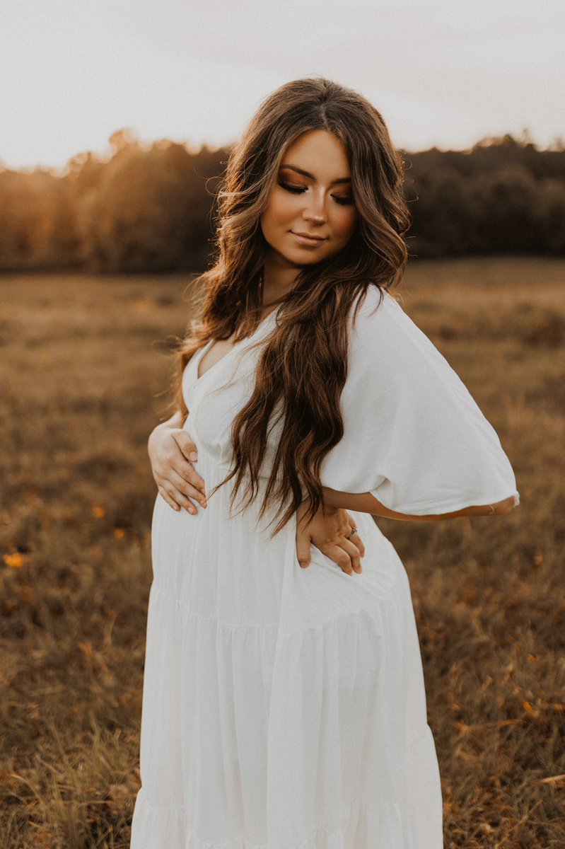 Amandaa_Kelly1's tweet photo. any day now 🤰🏽 https://t.co/J65kjEV8L9