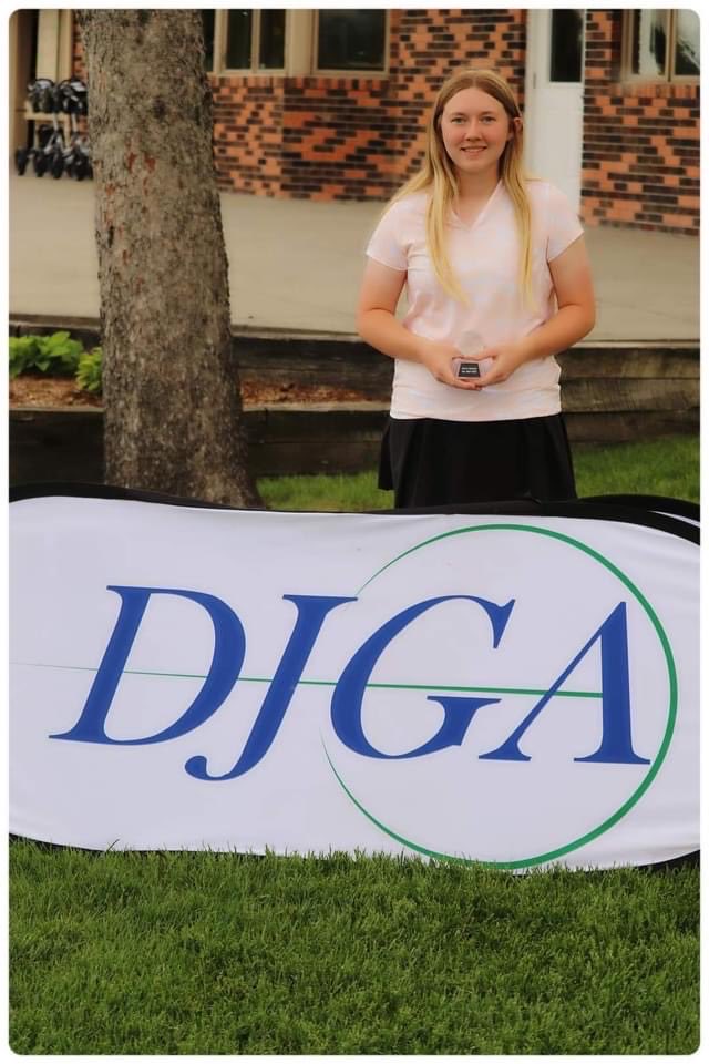 WHSHuskies's tweet photo. Congrats to Anaka Lysne on receiving the first ever Ms. Golf award for ND by the Dakota Junior Golf Association tonight at the Fargo Country Club!  Very deserved.  #HuskiePride #WeAreOne https://t.co/rrfSndqAnx