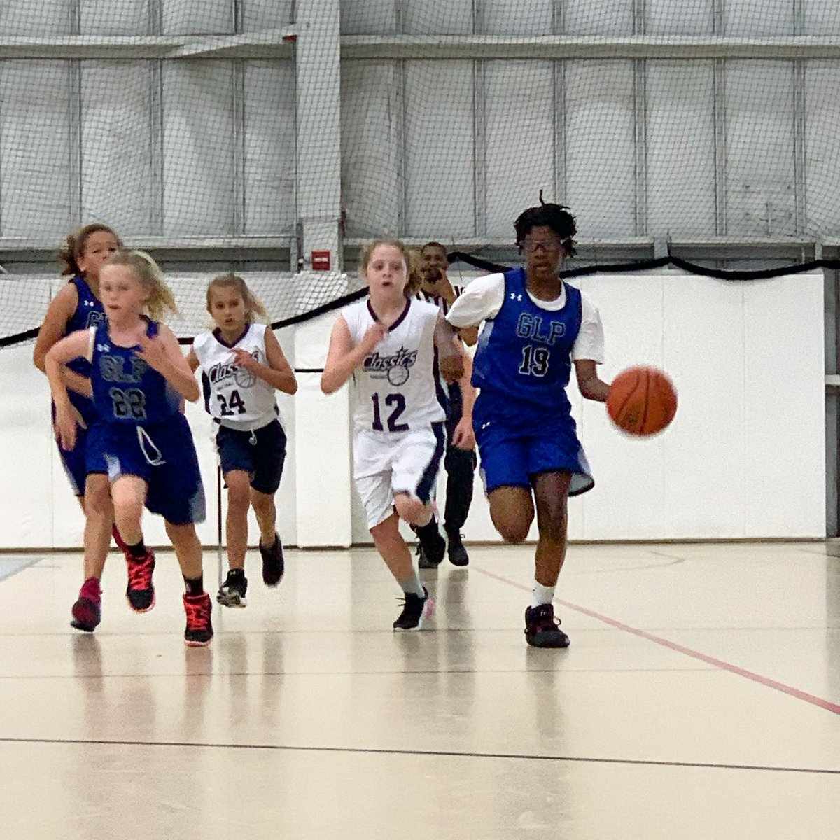 officiallyali's tweet photo. So proud of our youngest @GLP_Basketball Lady Panthers. Our GLP10u team is learning more & more with each passing week! #glp #glpyouthprogram #wbb #basketball #development #discipline https://t.co/rI3lCqUiv6