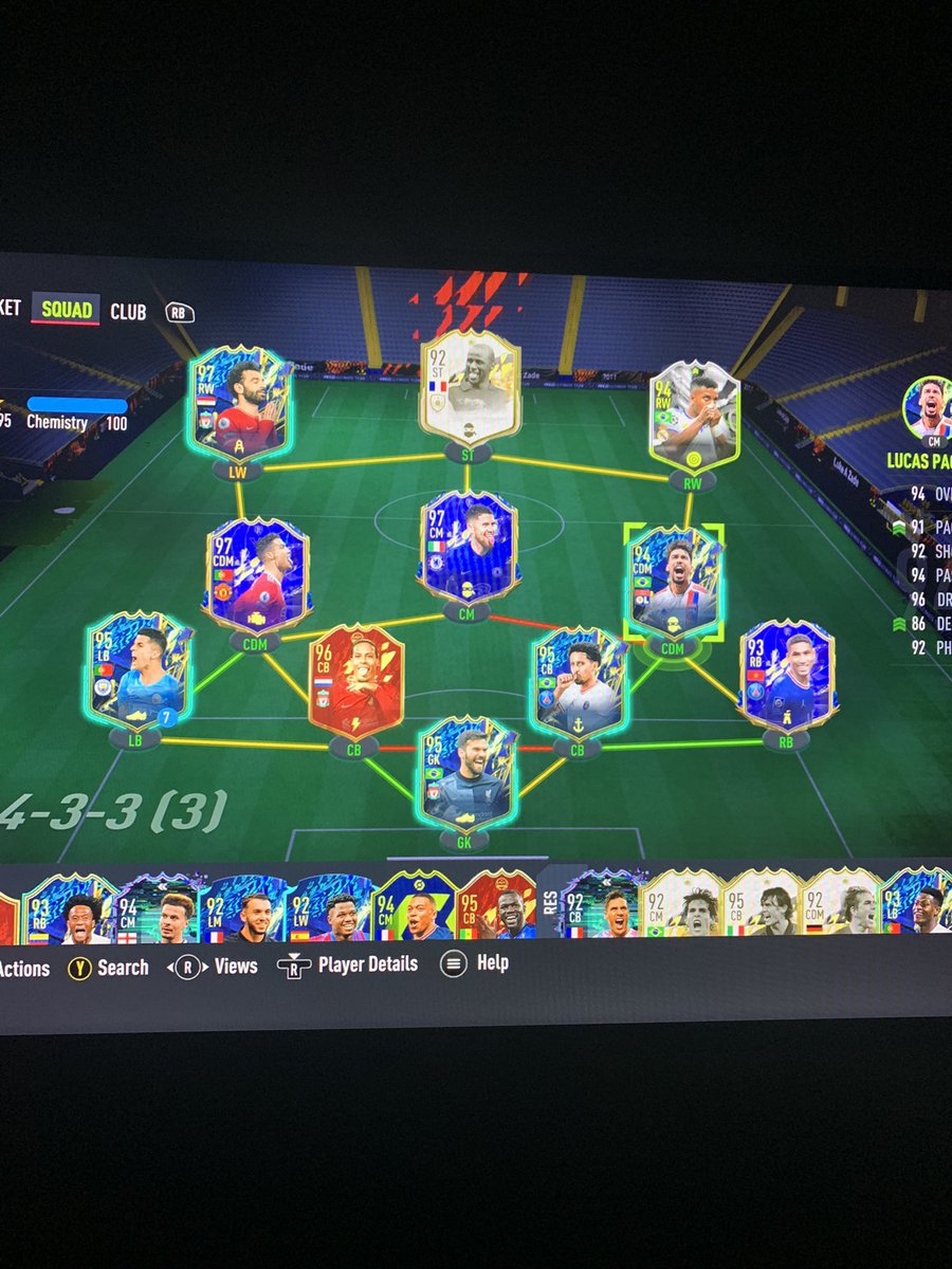 TLjokez's tweet photo. @Criminal__x Upgrades? (I have toty cancelo just trying the tots one) https://t.co/oRN05KGyjT