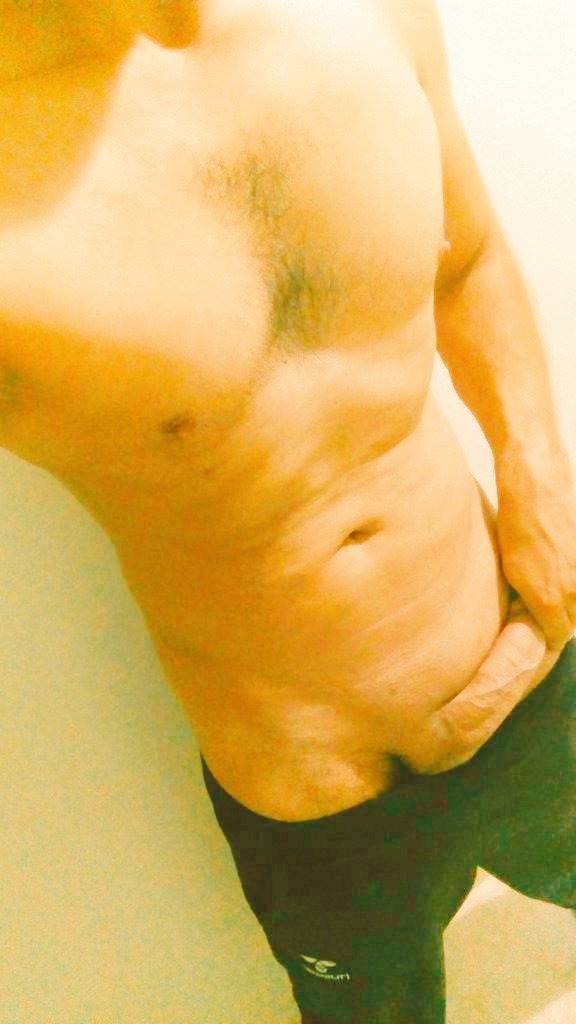 Arascuckcold's tweet photo. #tümgün boyu musaitim program yapmak isteyen #istanbul #izlemeyi seven #eşler  #kocalar  #yeni #ilişkiler #müsait olan #swinger #evli #çiftler #tek #kadınlar #dm #tel #profilde #bir mesaaj ve bir tel yeterli ;) #sex #cuckcold #bull https://t.co/KqPdONtM38