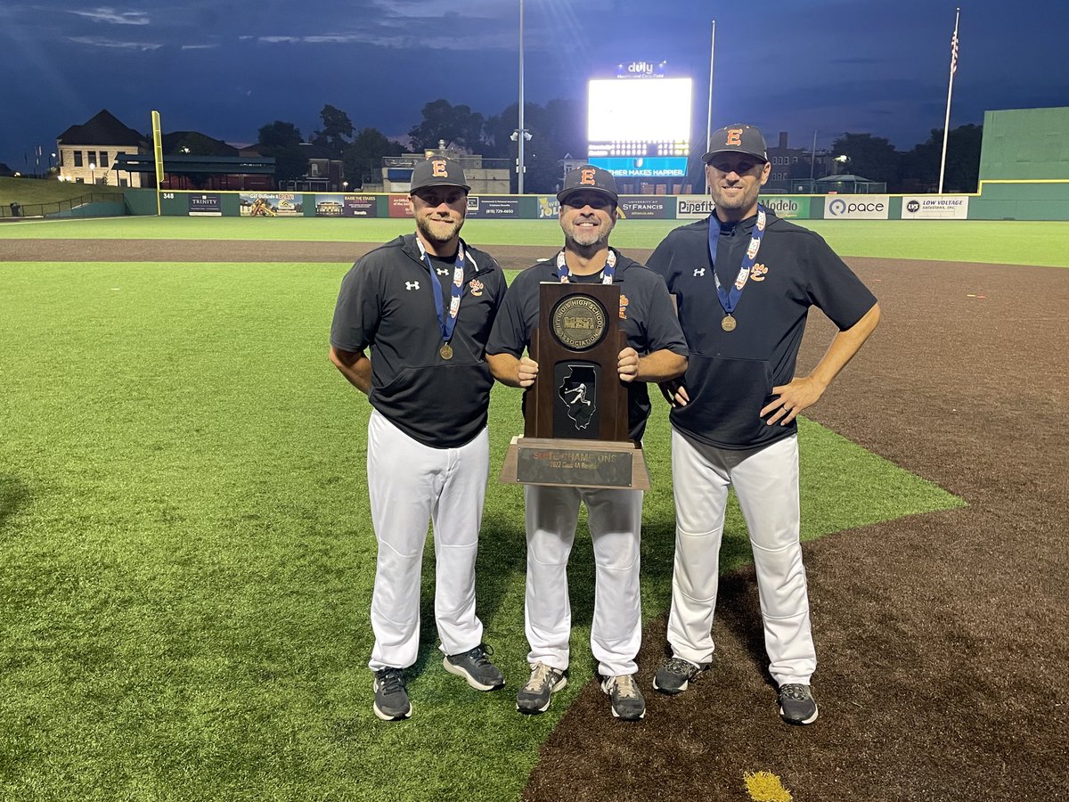 ⁦<a href="/EvilleTigerBB/">Edwardsville HS Tigers Baseball</a>⁩ with the best coaching staff in the state!!!