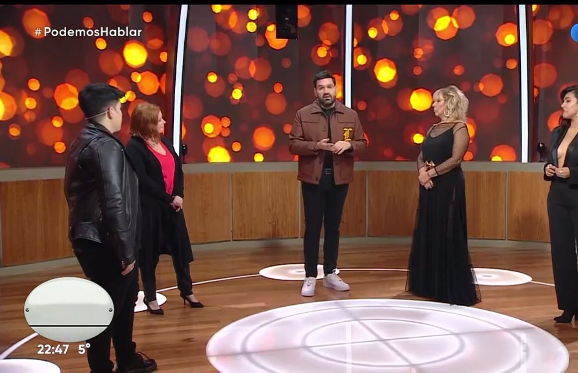 Buena noche! #PodemosHablar lidera la tv de sábado con pico de 11,7⬆️ <a href="/telefe/">telefe</a> con <a href="/andykusnetzoff/">Andy</a>.