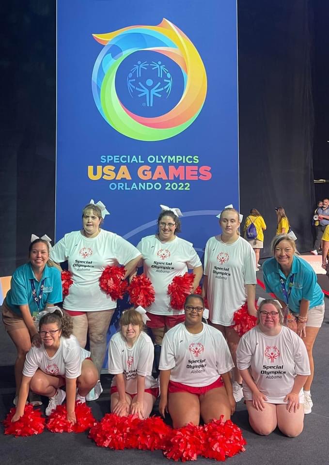 candice_dodson's tweet photo. Alabama Cheerleaders making history - First Traditional Cheer Squad for the State! Thank you to @future1sjerseys for supporting Team Alabama! #ihavethebestjob #wearthefuture #future1s #specialneeds #lookgoodplaygood https://t.co/A9subEFFL6