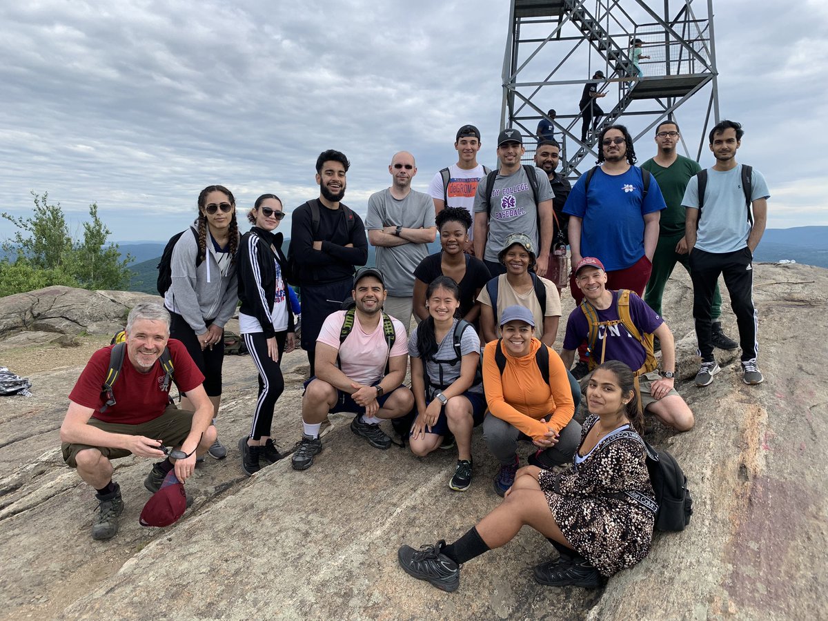 kevinrfoster's tweet photo. BEAS alumni hike today — great bunch of people, some on their first hike! https://t.co/p66WKwrwyc