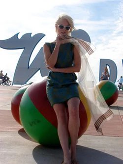 forlizzypt2's tweet photo. was just at an iconic lizzy pic location 👀 https://t.co/9c9pgIq0bT
