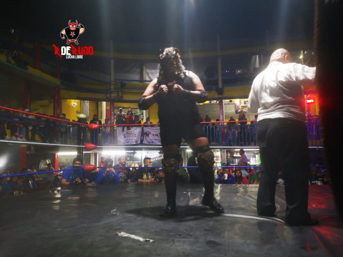 rderudolucha's tweet image. Urco y Anteus se llevan la victoria derrotando a Mario Bross y Luigi Bross
#luchalibrecm #rderudo