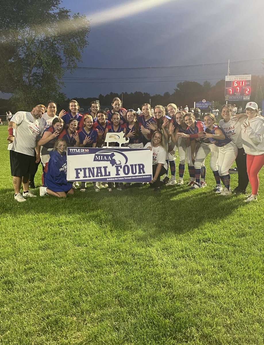 SamRyan_14's tweet photo. FINAL FOUR BABY ‼️💍 I wouldn’t have wanted to do it with any other group of girls. We are such an amazing TEAM and I’m so lucky to have each and every one of them behind my back but…we aren’t done yet. https://t.co/949CGVq43P