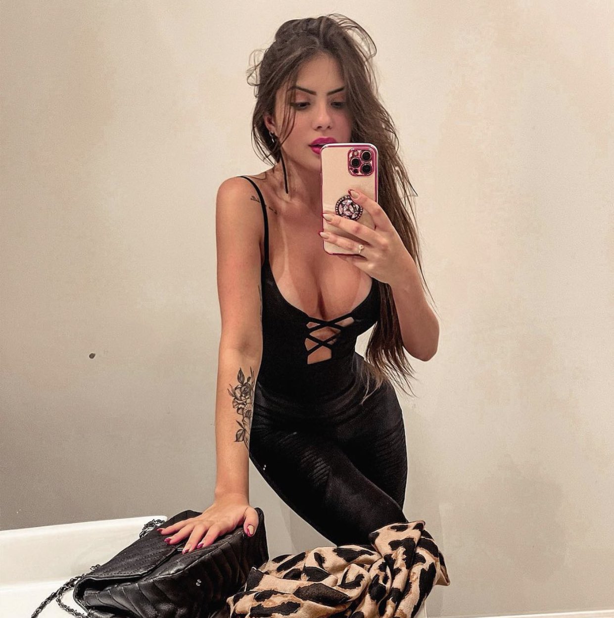 Bruninha / SP 📍 ️‍🔥 on Twitter "sabadou 🔥🔥 https //t.co/ofb7wmcjeY