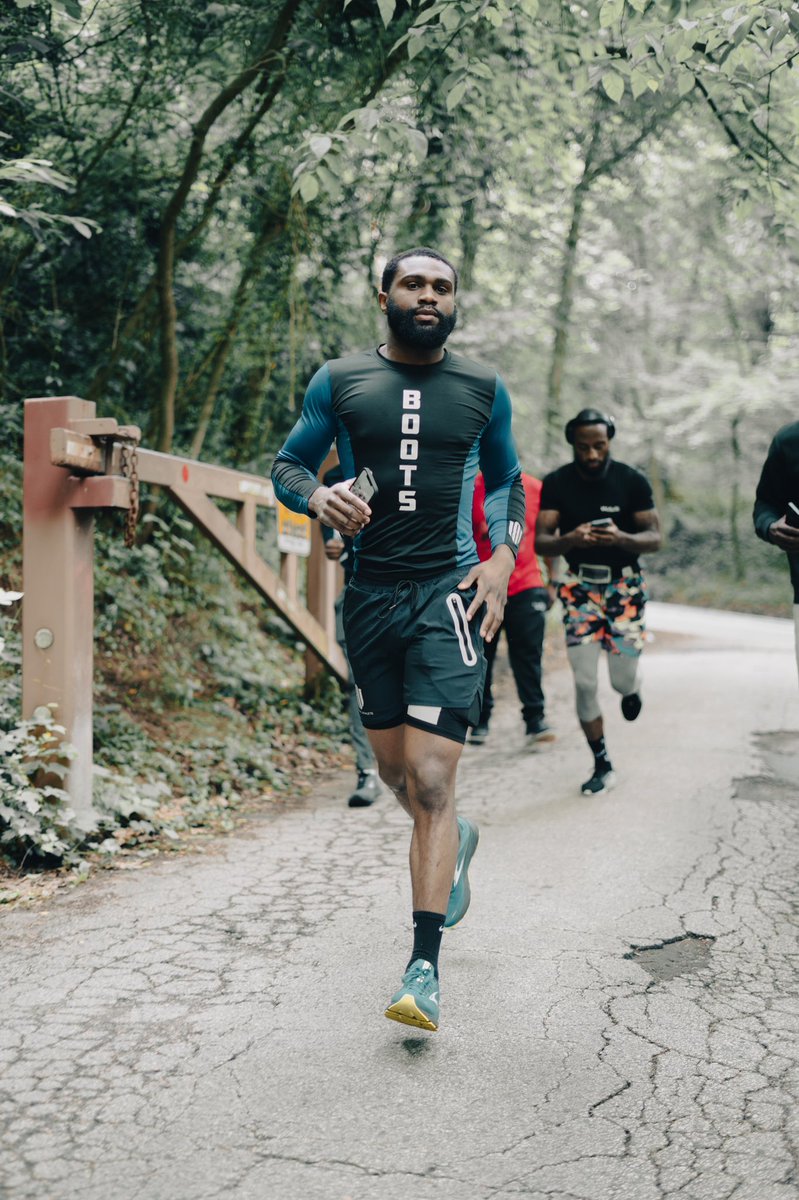 JaronEnnis's tweet photo. HILL WORK TODAY ⛰🏃🏾‍♂️ #StayReady 😈 https://t.co/T2dVB2hehq