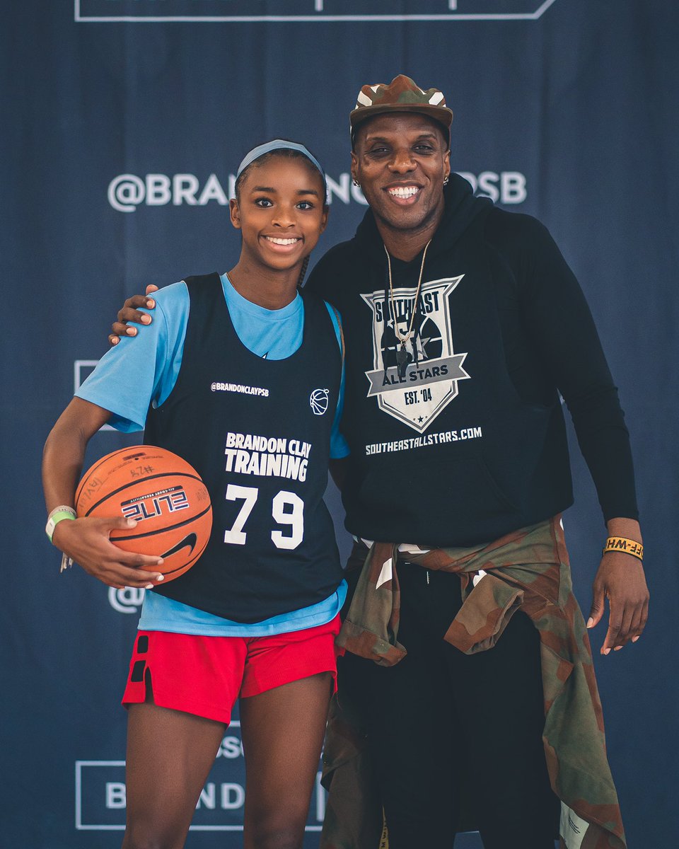 CGHRMedia tweet media