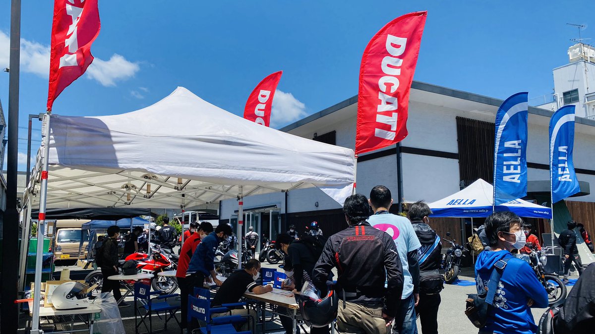 MarvellousRider's tweet photo. ライコランド京都　
試乗会

S1000R乗ってきました！
めちゃめちゃ乗りやすい👍 https://t.co/FEzBeTQsi0