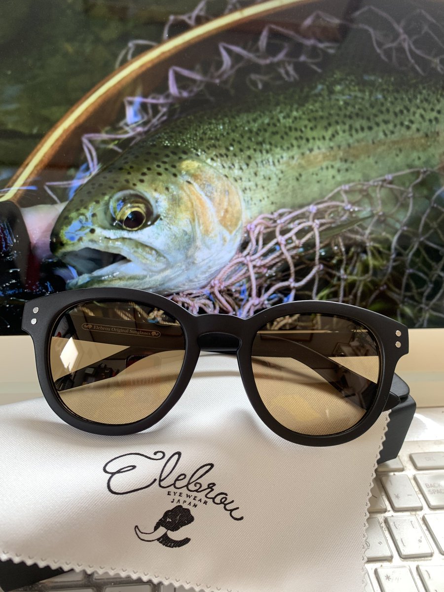 dosajb64's tweet photo. デザインで惚れてポチッた“ #ELEBROU ”の #偏光レンズサングラス が到着！
何が特別仕様なのかわからんけど安かったからOK!

#SedonaBrowPOLARIZED
#セドナブラウンポラライズド https://t.co/uZ8oYTgmcA