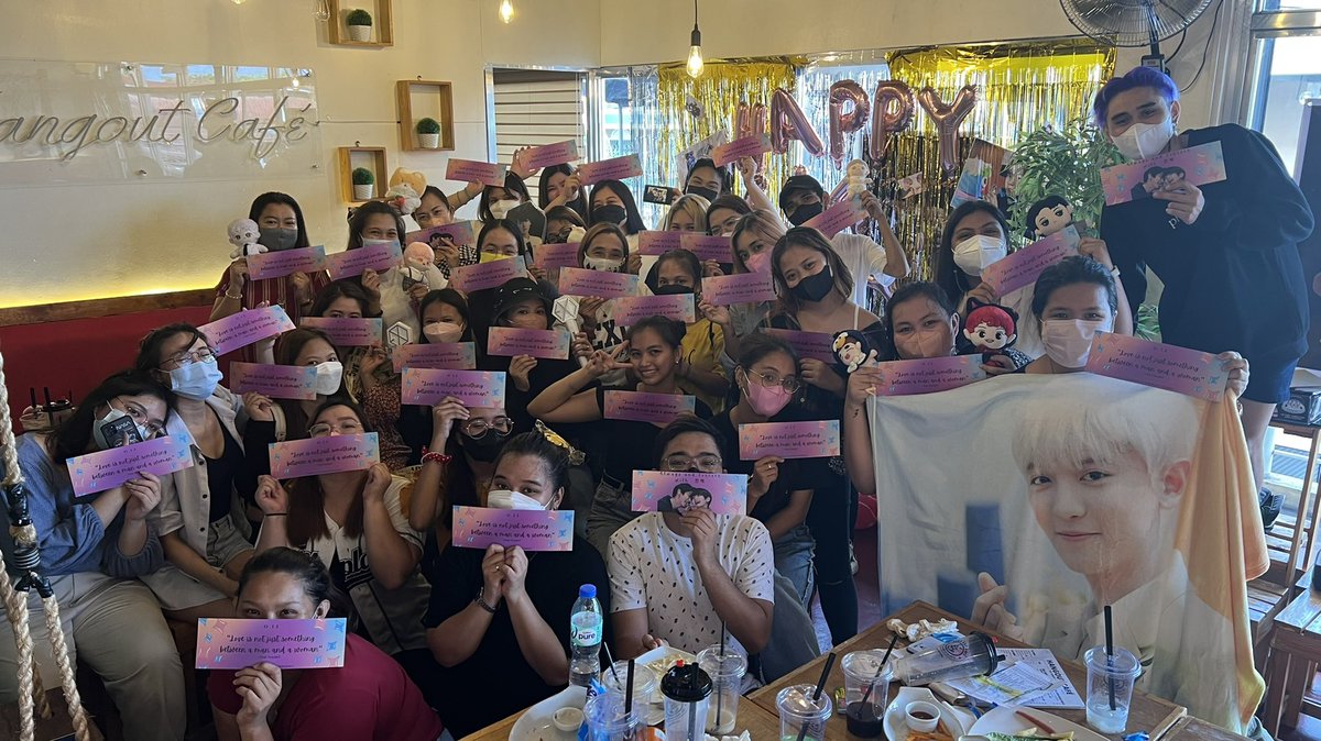 Yuuot6ix's tweet photo. @EXOLSpace TYSM till next event 😊 https://t.co/Ayg0iC8KoL