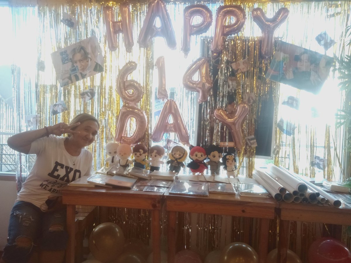 Yuuot6ix's tweet photo. @EXOLSpace nag enjoy kami ni mamii ammey till next event 😊 TYSM god bless https://t.co/DG4b4EebKJ