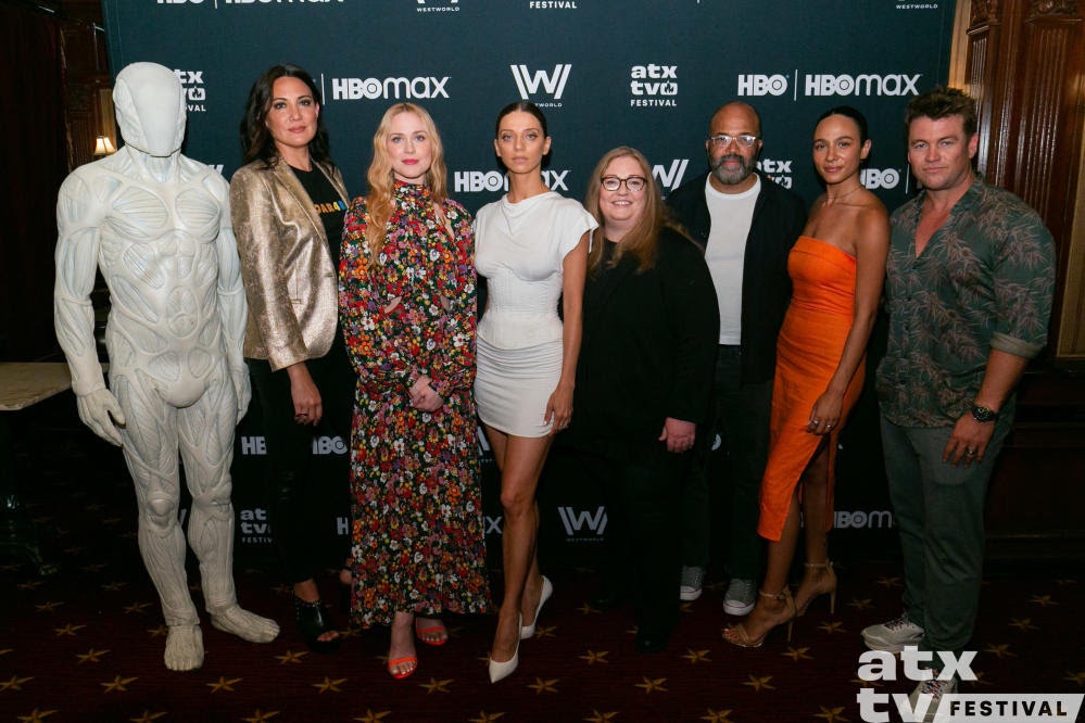 Lisa Joy on Twitter "Loved spending time with my westworld fam at 