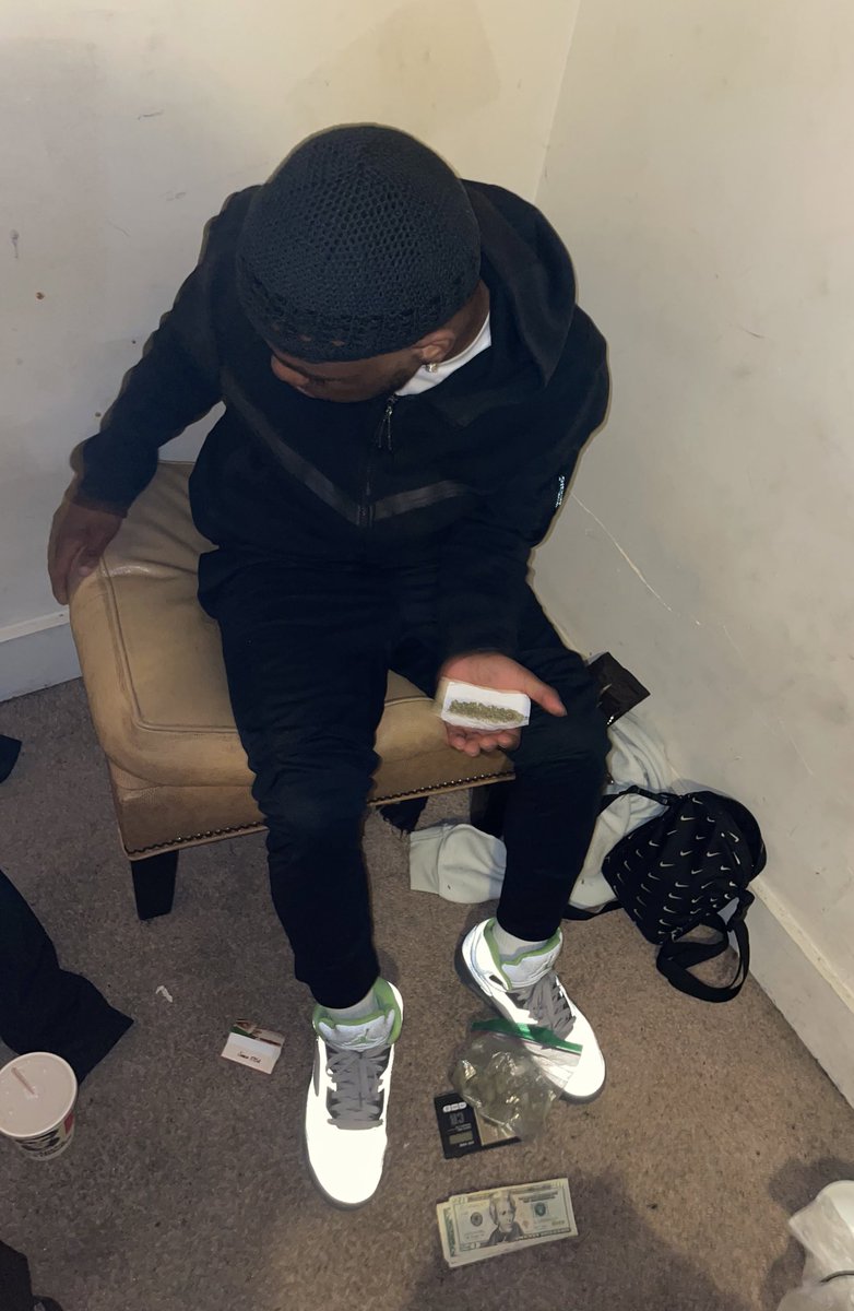 selfmadenoface4's tweet photo. They done turned me bck up i sin but keep allah w me 😷🎲 #LLNU💔 https://t.co/noVXCvP6IG
