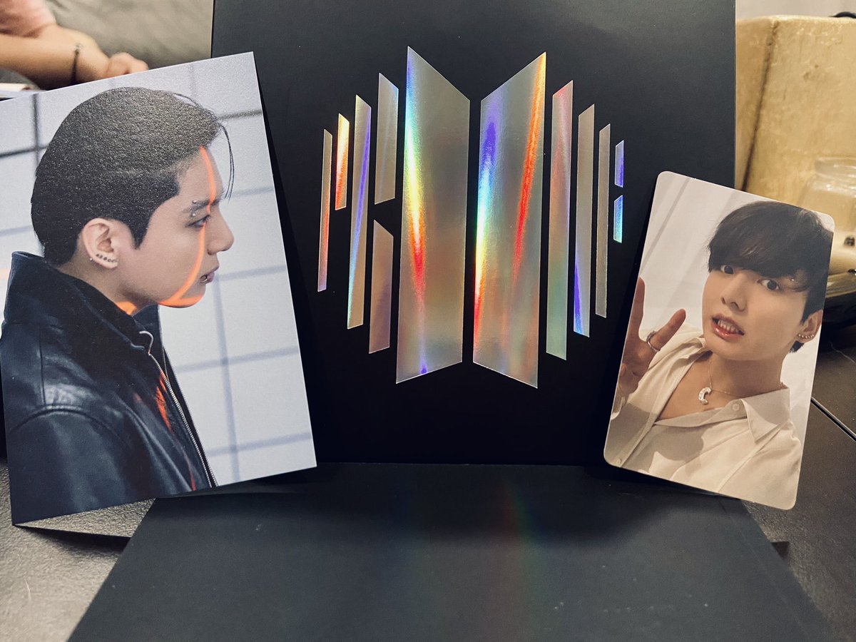 Luvlinds2's tweet photo. OMG GOT MY BIAS ON BOTH LUCKY DRAWS 🥹😭😱 #BTS_Proof #bts #JUNGKOOK https://t.co/6XdslQww7m