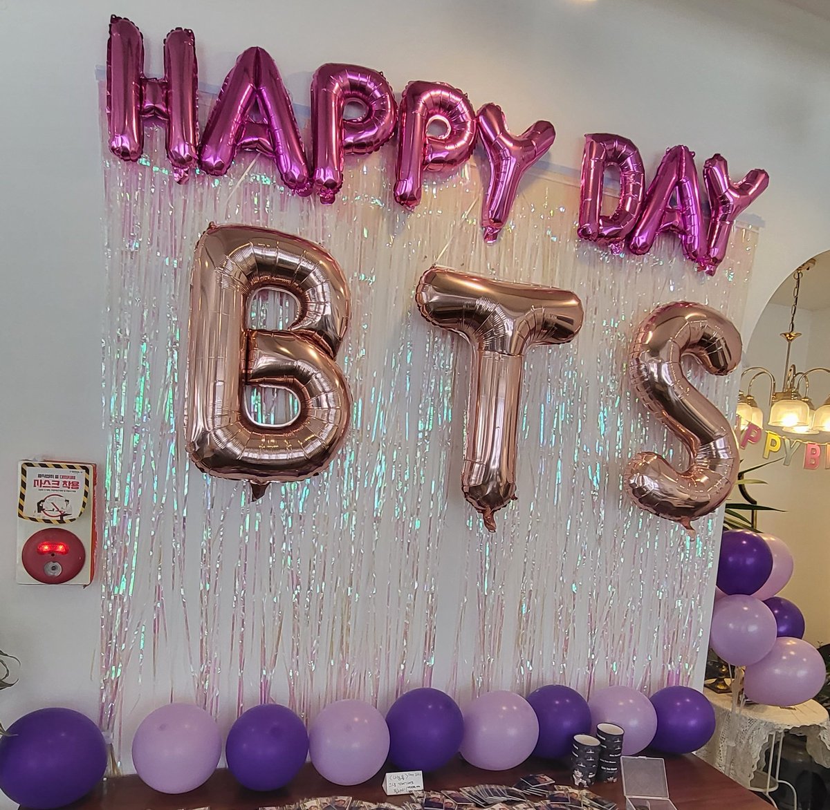 jimininezib's tweet photo. 준비해주신 총대님들 넘 감사합니다🥰👍💜
@bts200901
@3P5hx
@V_LeDeng
@hopedream218
@dalbodraemang
@BTS130613_0709
@Sun61567780

#밤이_깊을수록_더_빛나는별빛_bts
#너희에게_스며든_보라빛시간_9년
#너희에게_스며든_보라빛시간_3288
#0613_너희와_우리_화양연화의_시작 https://t.co/k3WcUjXJQF