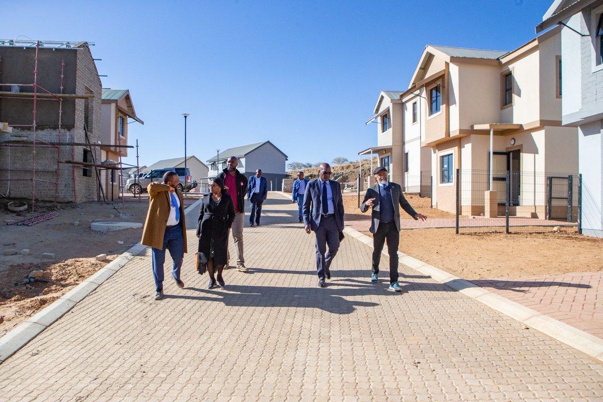 date_africa's tweet photo. 🇳🇦 Namibia : Minister of Mines and Energy

A healthy economy where everyone rises with the tide of prosperity is possible when fair and affordable housing is achieved. 

Exciting to see the Ongos Valley project incorporate Namibian SMEs.

#utdaongos_valley #utdanamibia #utdainfo https://t.co/pOB5jxraLI