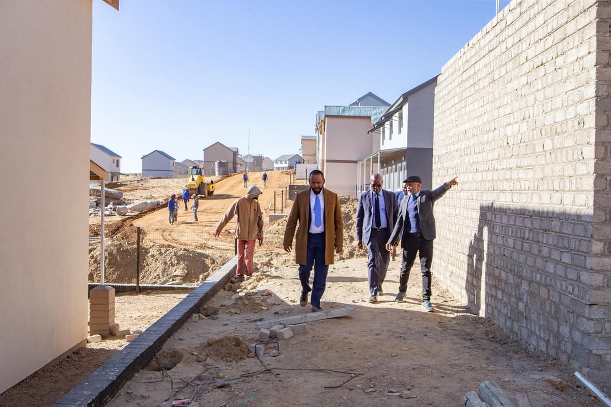 date_africa's tweet photo. 🇳🇦 Namibia : Minister of Mines and Energy

A healthy economy where everyone rises with the tide of prosperity is possible when fair and affordable housing is achieved. 

Exciting to see the Ongos Valley project incorporate Namibian SMEs.

#utdaongos_valley #utdanamibia #utdainfo https://t.co/pOB5jxraLI