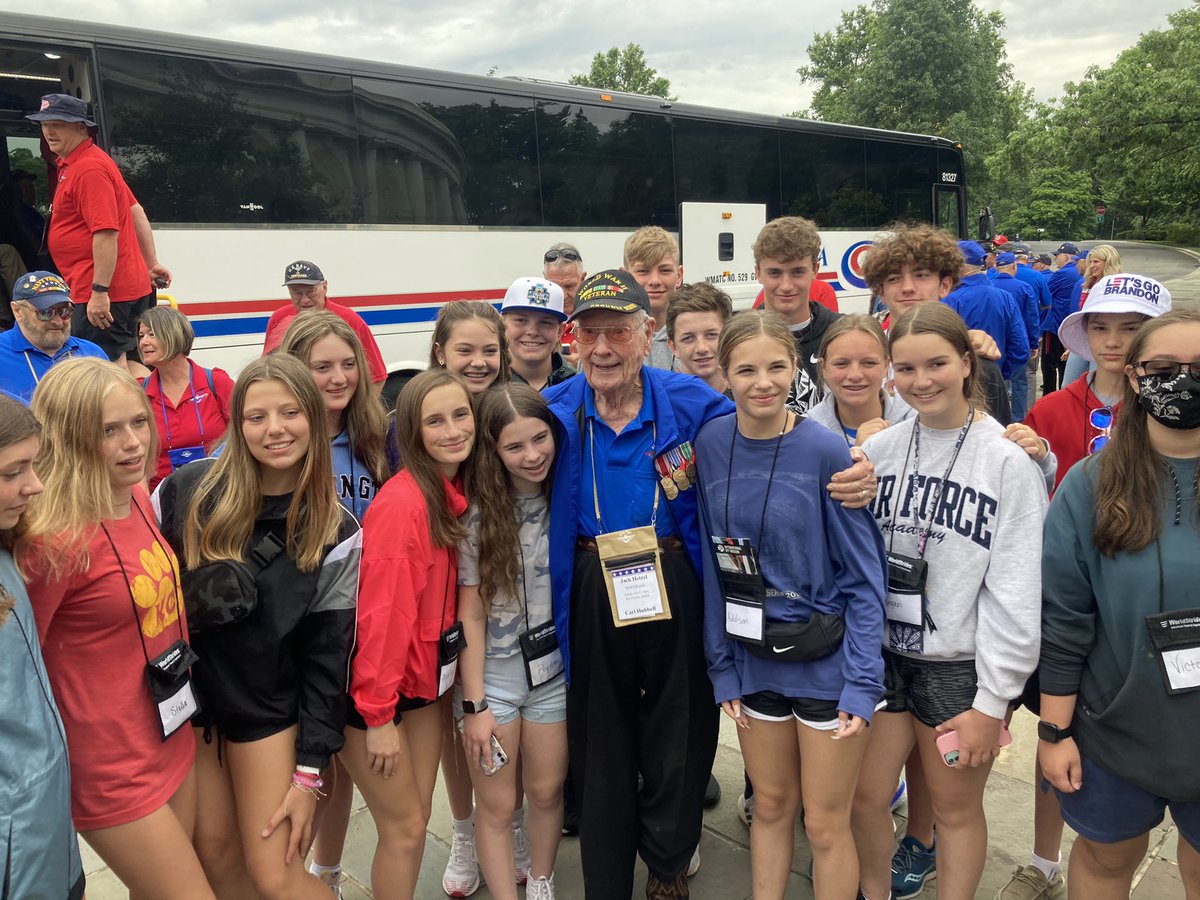 J24Carver's tweet photo. @PlatteCountyR3 Class of 2026 - 
8th grade trip to Washington D.C.
2 fantastic days done, 1 to go! @PrincipalsPCMS #pcr3proud https://t.co/3MTnx7hjHP