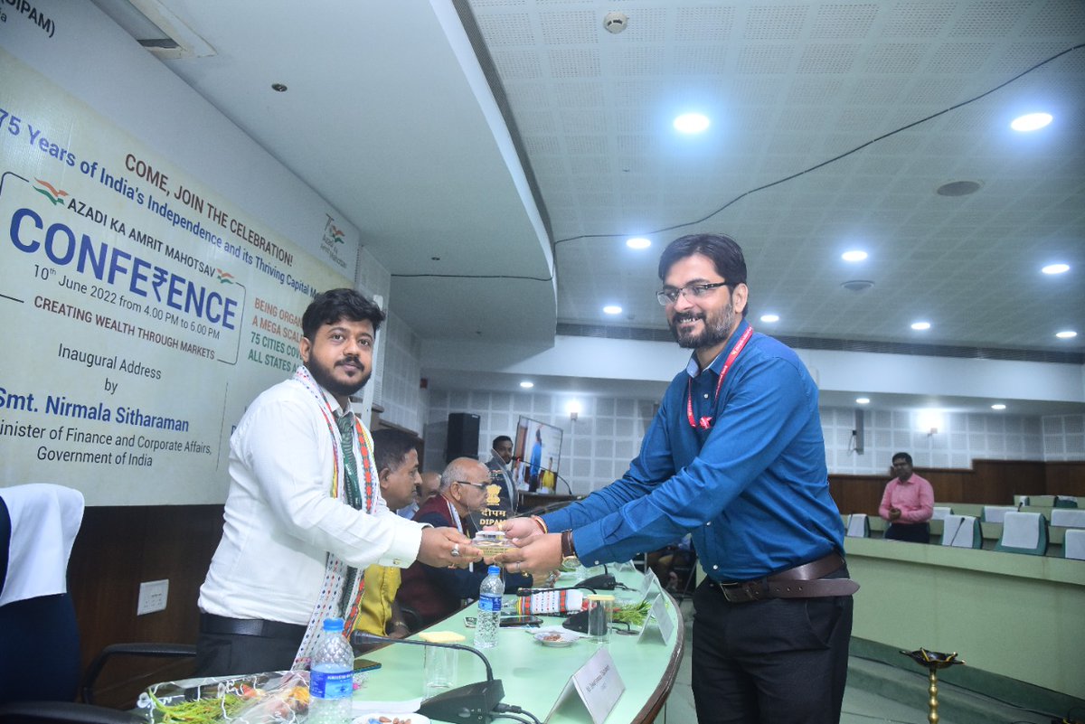 DIPAMevent's tweet photo. DIPAM, Ministry of Finance celebrated "Azadi Ka Amrit Mahotsav" on 10.06.2022 from 4:00 PM in 75 cities across India. Some iconic moments of the conference held at Agartala, Tripura. #DIPAMCelebratesAKAM #AmritMahotsav #DIPAMIconicDay https://t.co/rfJ5zXvF3i
