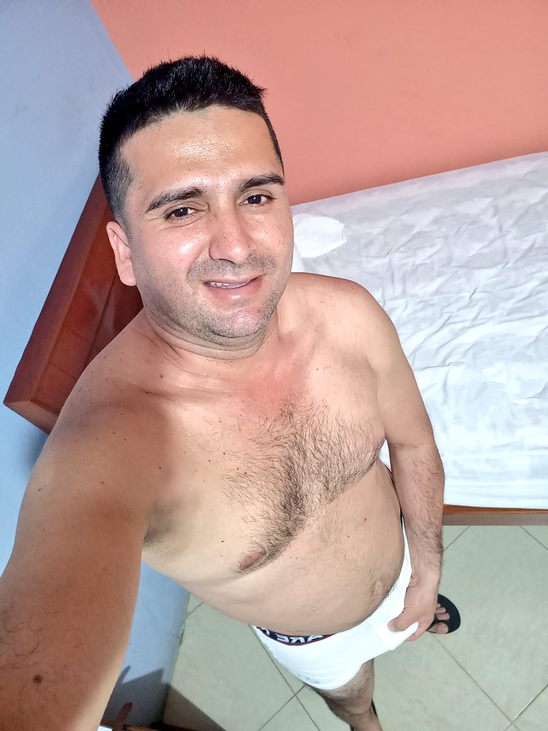 IvanMenVel's tweet photo. Sabado https://t.co/Z960rS8O3A