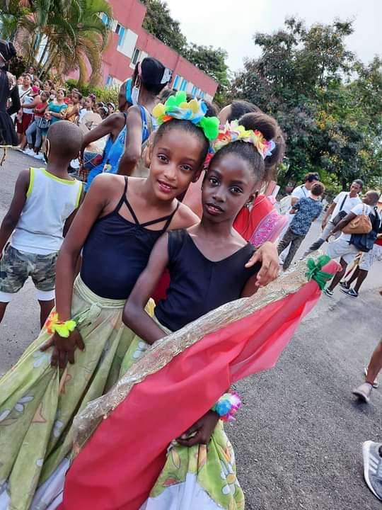 La calle dedicada a la familia 👪 santiaguera propone distracción para los más pequeños 👧 ❤ 👦. #VamosConTodo en esta Noche Santiaguera.
#Cuba #SantiagodeCuba #PoderPopular