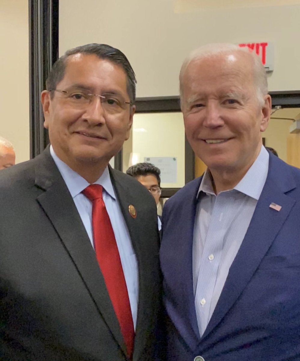 NezForAZ's tweet photo. PRESIDENT NEZ WELCOMES U.S. PRESIDENT JOSEPH R. BIDEN 06.11.22

Photo credit @rosalesquique https://t.co/ttMjkIdc8F