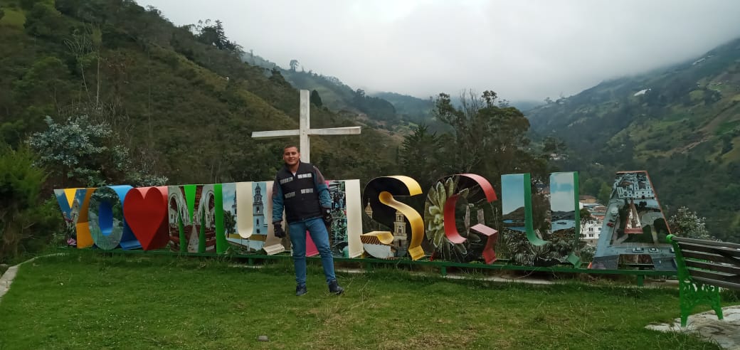 Yordi0121's tweet photo. La linda #motiscua 
#viageros #lomasviral #yordimotos https://t.co/fVtg1vtoAb