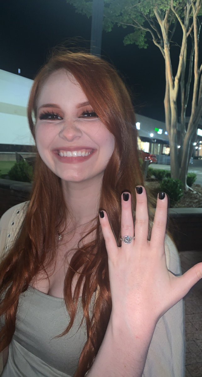 Reign 🃏 tweet media