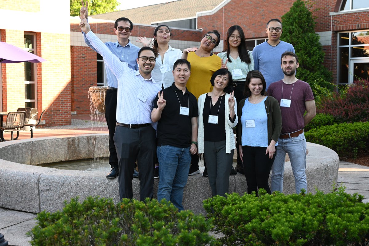 EChenLab's tweet photo. Members of the @EChenLab, Amrita, @CellebraTez, Danqing, Zhi-Rong, Zhou, Maggie, Yue, and our "adopted" members @tony_zhang_phd and Jonas Olbrich at the 2022 #CellFusionGRC😀. @UTSWMolBiol @CellUtsw
@UTSWGradSchool @GDDgradprogUTSW @CmbUtsw #MembraneFusion #CellFusion https://t.co/RfWRX8CRyC