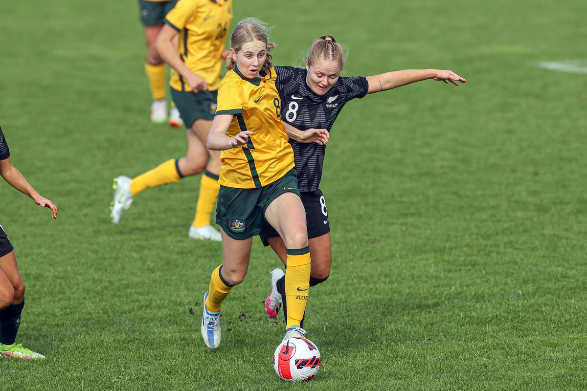 NZ_Football's tweet photo. Here's how the first half looked at Kiwitea Street

📸 @PhotosportNZ  

#NZLvAUS | 🇳🇿0-1🇦🇺 https://t.co/utqxBETTva