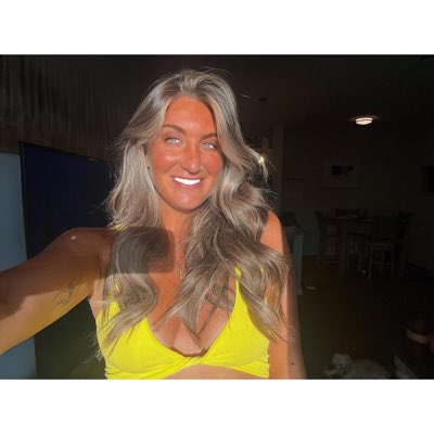 taylorndeeb's tweet photo. #NewProfilePic https://t.co/3io0oM0is2