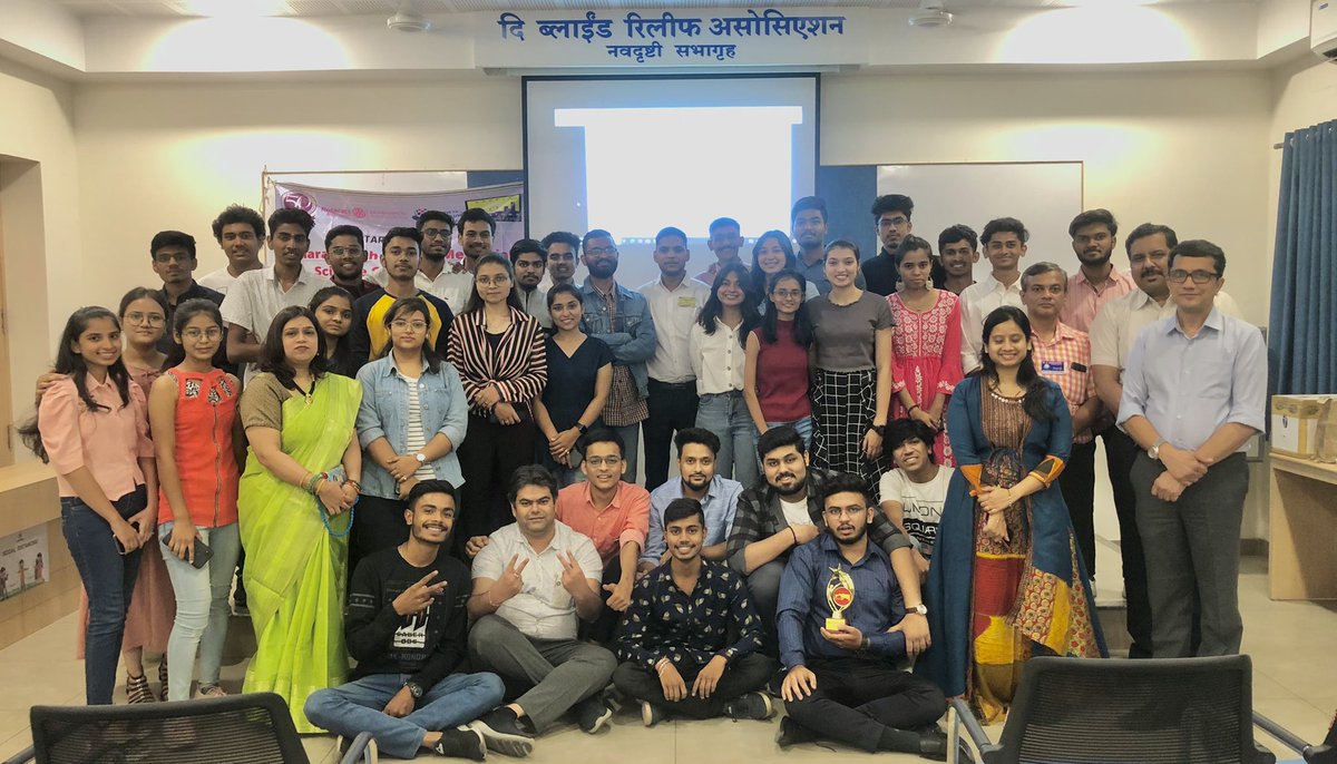 Rotaract3030's tweet photo. Rotarians and Rotaractors of Nagpur Downtown celebrating the Rotaract Club Charter day with DRR @lokeshum! 

#peopleofaction #Rotary #Rotaract #beingbetter #Nagpur #Rotary3030 #Rotaract3030 https://t.co/v4veoteSpp