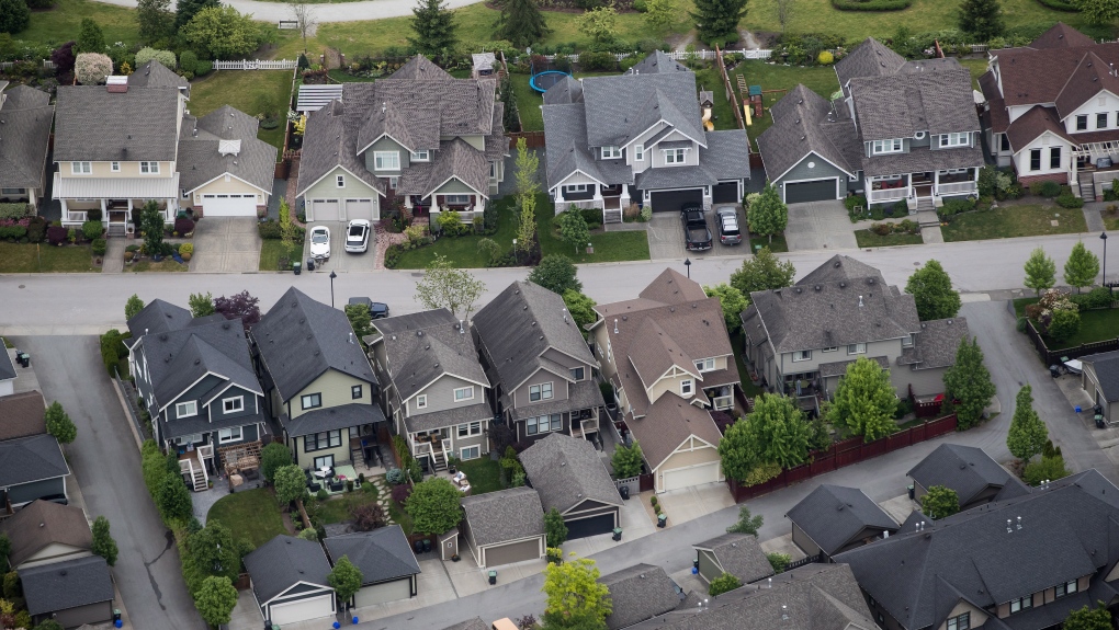 CTVNews's tweet photo. Housing prices in Canada could fall 15 per cent by Dec. 2023 after Bank of Canada rate hikes: report https://t.co/9sGS351CDy https://t.co/ckwpeTgPKp