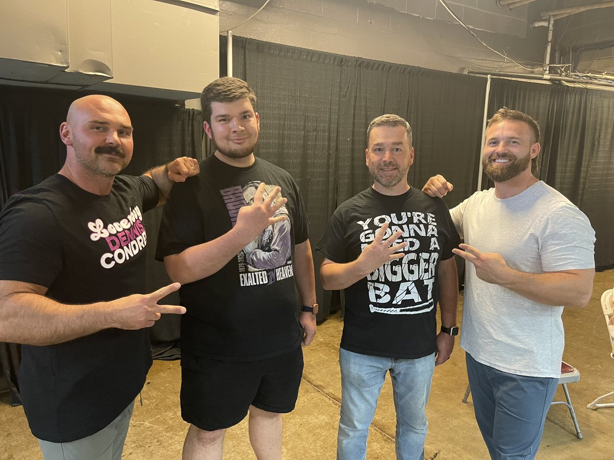 Grasser_TA's tweet photo. Y'all, I just got to see #FTR vs #TheAmericanWolves and it was an absolute banger @DaxFTR @CashWheelerFTR @RichardsWesley @TheEddieEdwards https://t.co/LWlsBjAurl