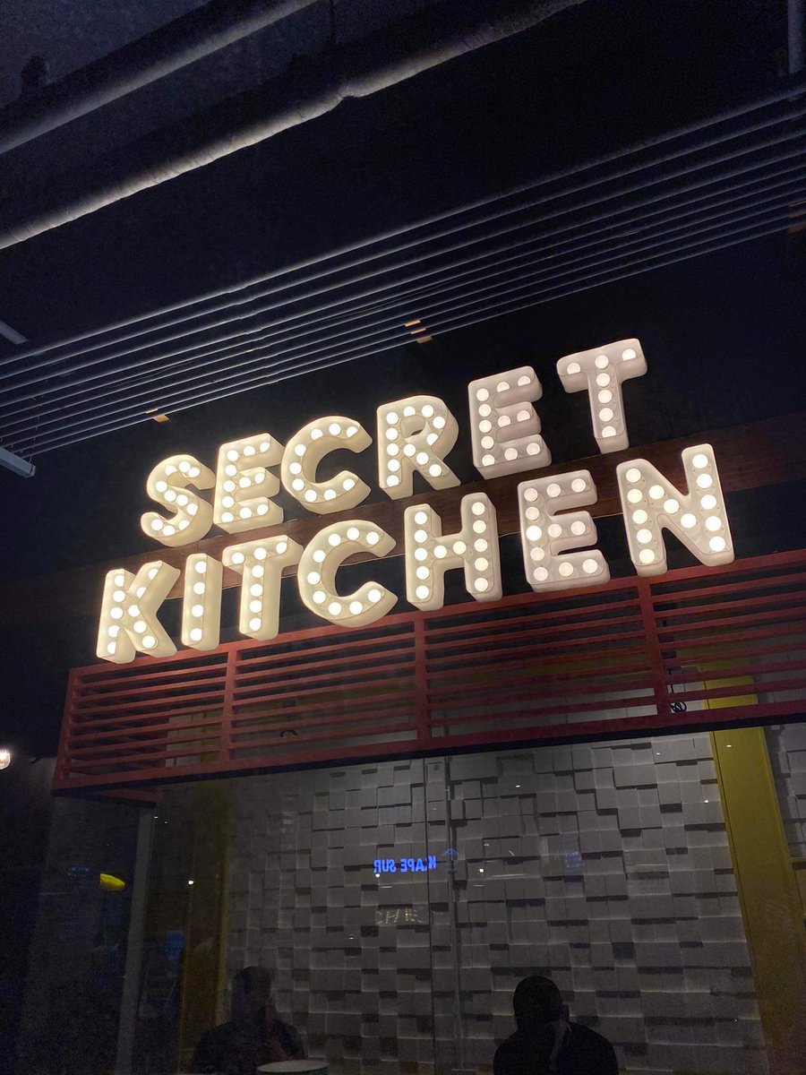 Itsjustmikeeeee's tweet photo. About last night! #SecretKitchen https://t.co/jOH46JWK6c