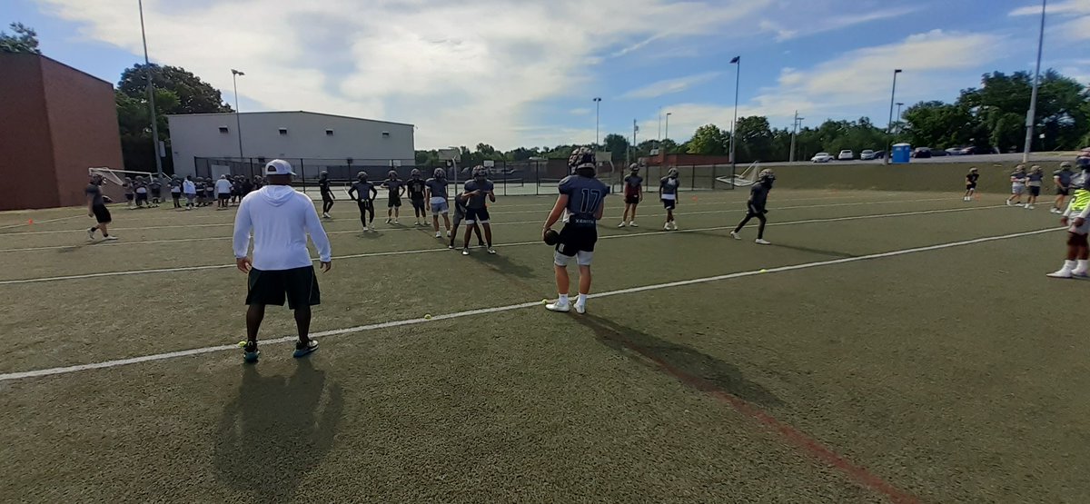FZNFootball's tweet photo. Great weekend of football at UCM! Top tier competition against Liberty North, Kearney, Troy, Staley... Love the grit our boys showed &amp; their dedication to doing things the right way. Looking forward to the journey ahead! #GreenTeam https://t.co/7DrdArnNvg